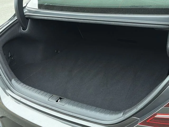 Used 2025 Gray Genesis 2.5T image 38
