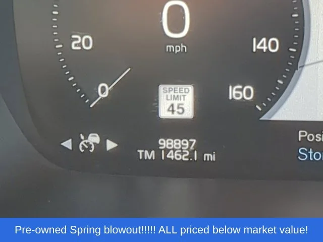 Used 2016 Gray Volvo T6 Momentum image 29
