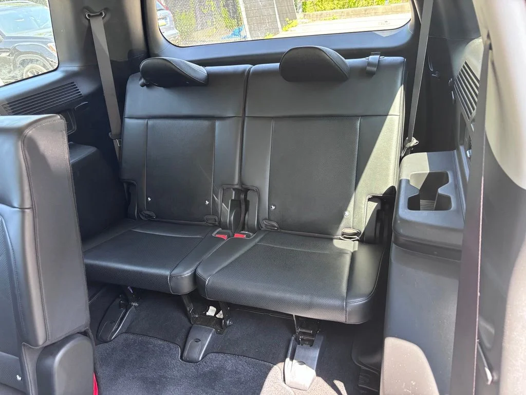 Used 2024 Gray Hyundai SEL image 27