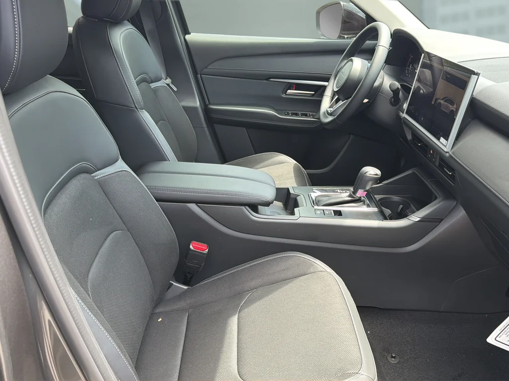 New 2026 Machine Gray Mazda 2.5 S Select AWD image 23