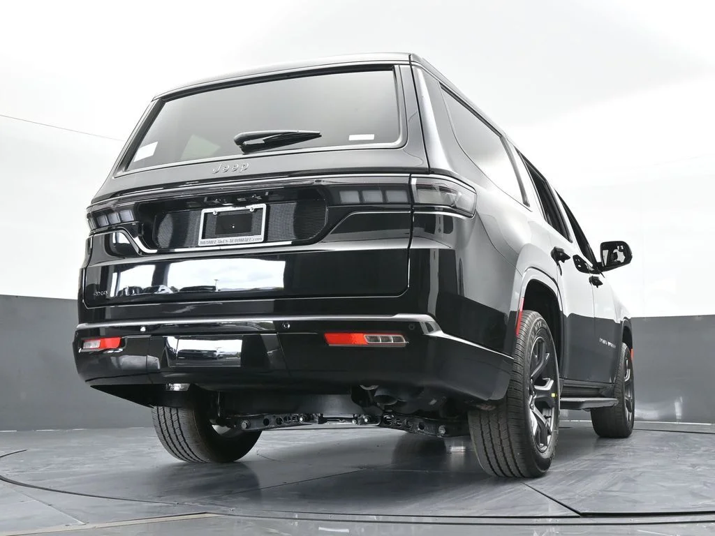 New 2026 High Gloss Black Exterior Paint Jeep Limited Altitude image 58