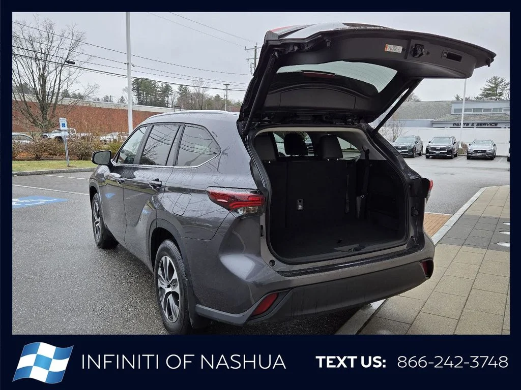 Used 2025 Gray Toyota XLE image 18