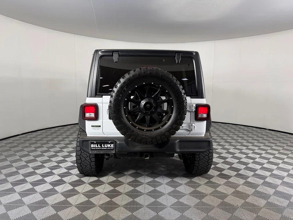 Used 2021 White Jeep Unlimited Willys image 6