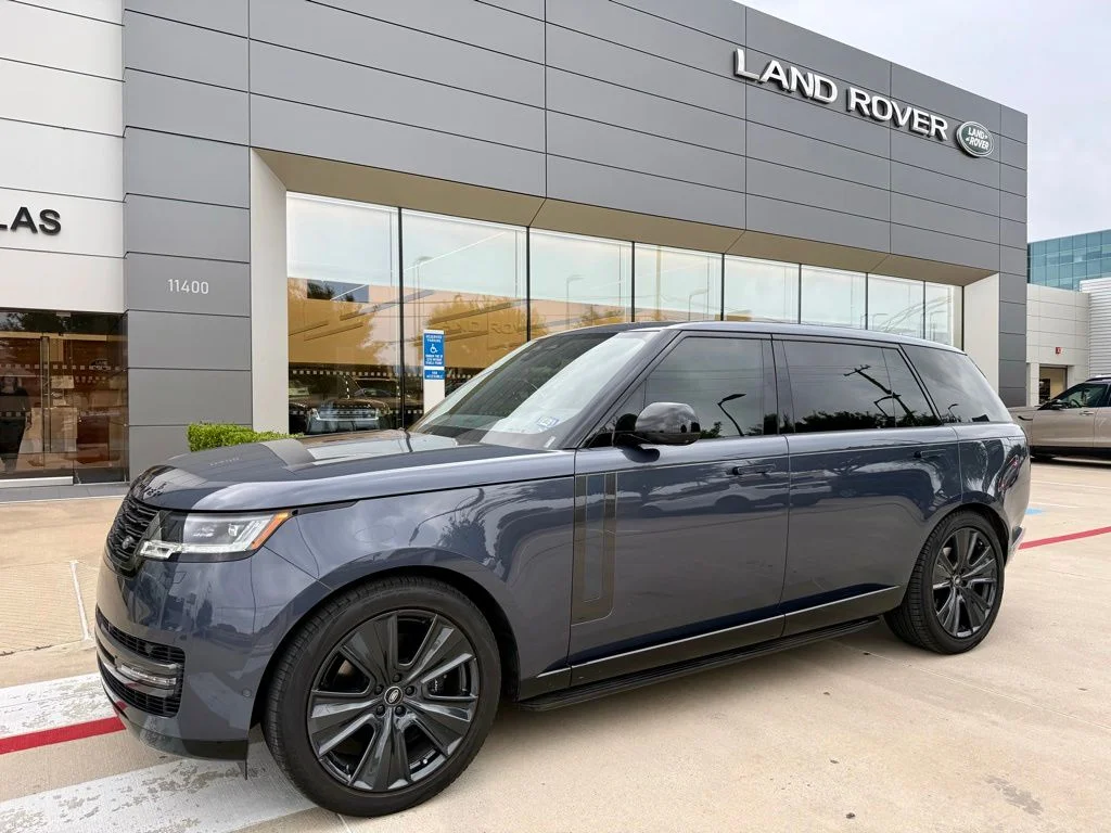 2024 Land Rover Range Rover 3.0 SE LWB 7's photo