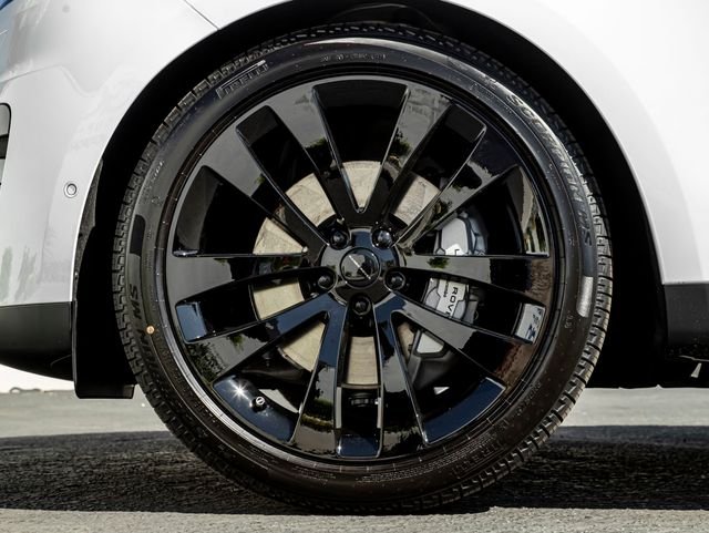 New 2026 Fuji White Land Rover SE image 11