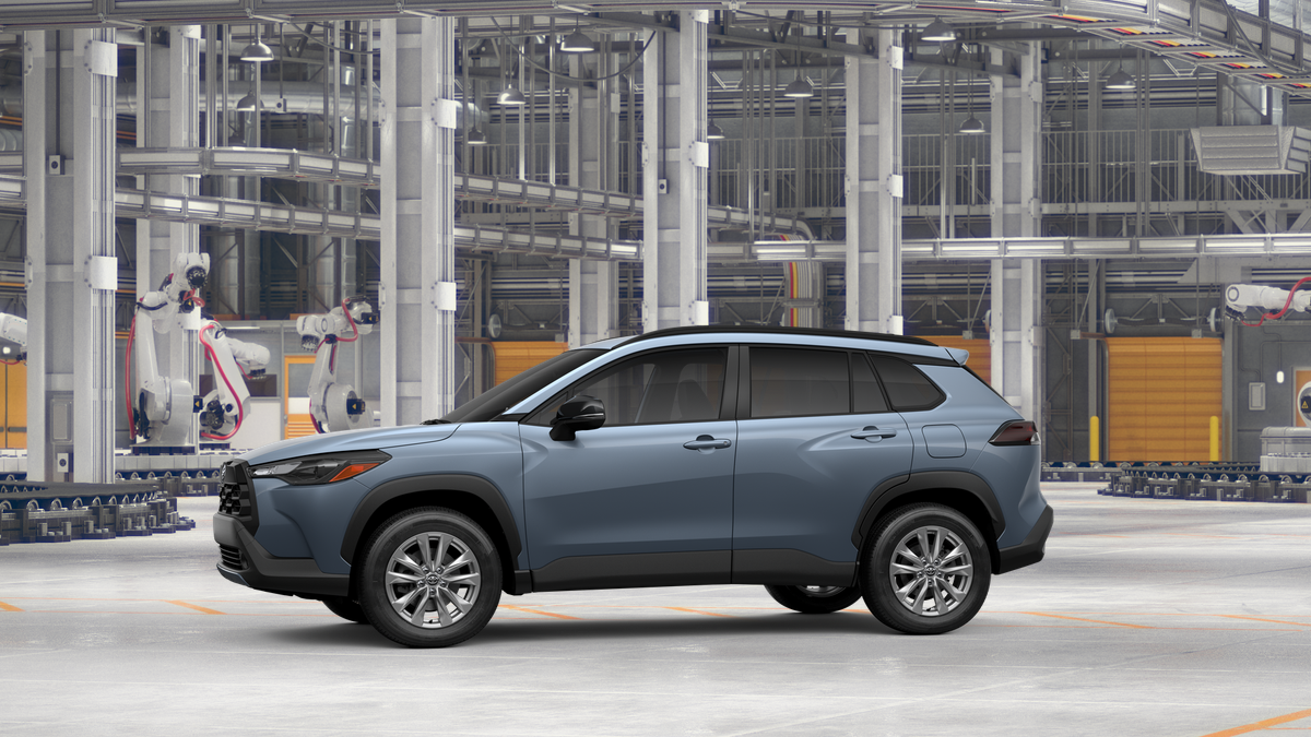 View vehicle photo 3