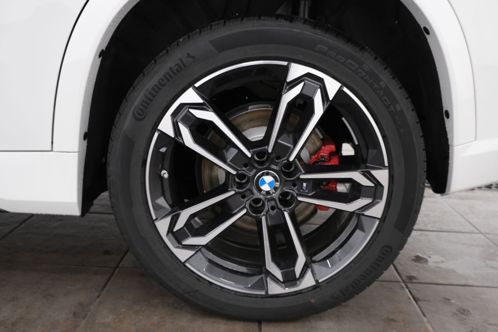New 2027 Alpine White BMW xDrive28i image 35