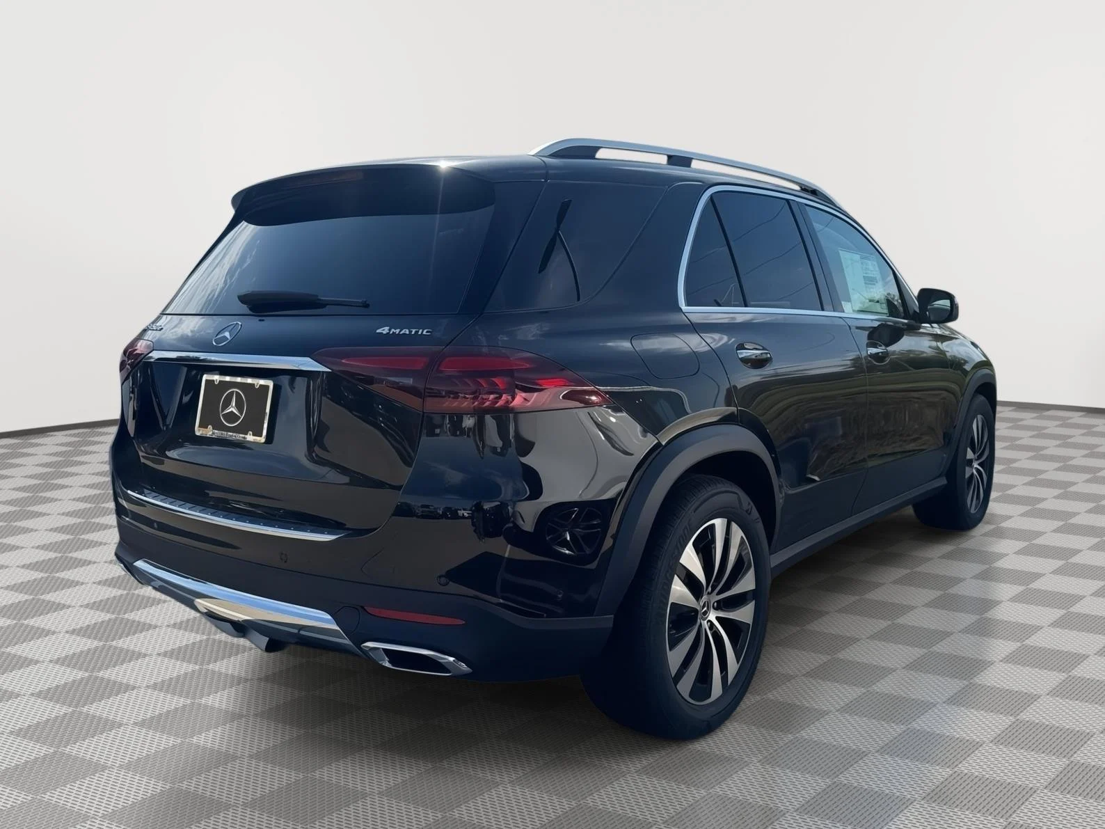 New 2026 Black Mercedes-Benz GLE 450 image 3