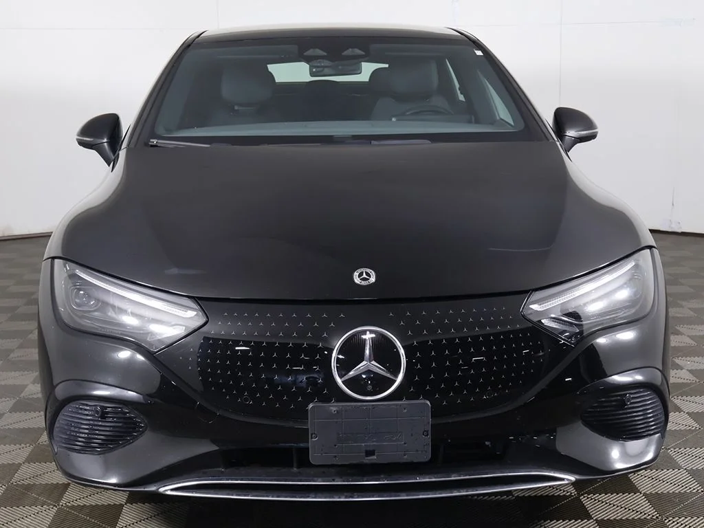 Used 2023 Black Mercedes-Benz 500 Sedan image 11