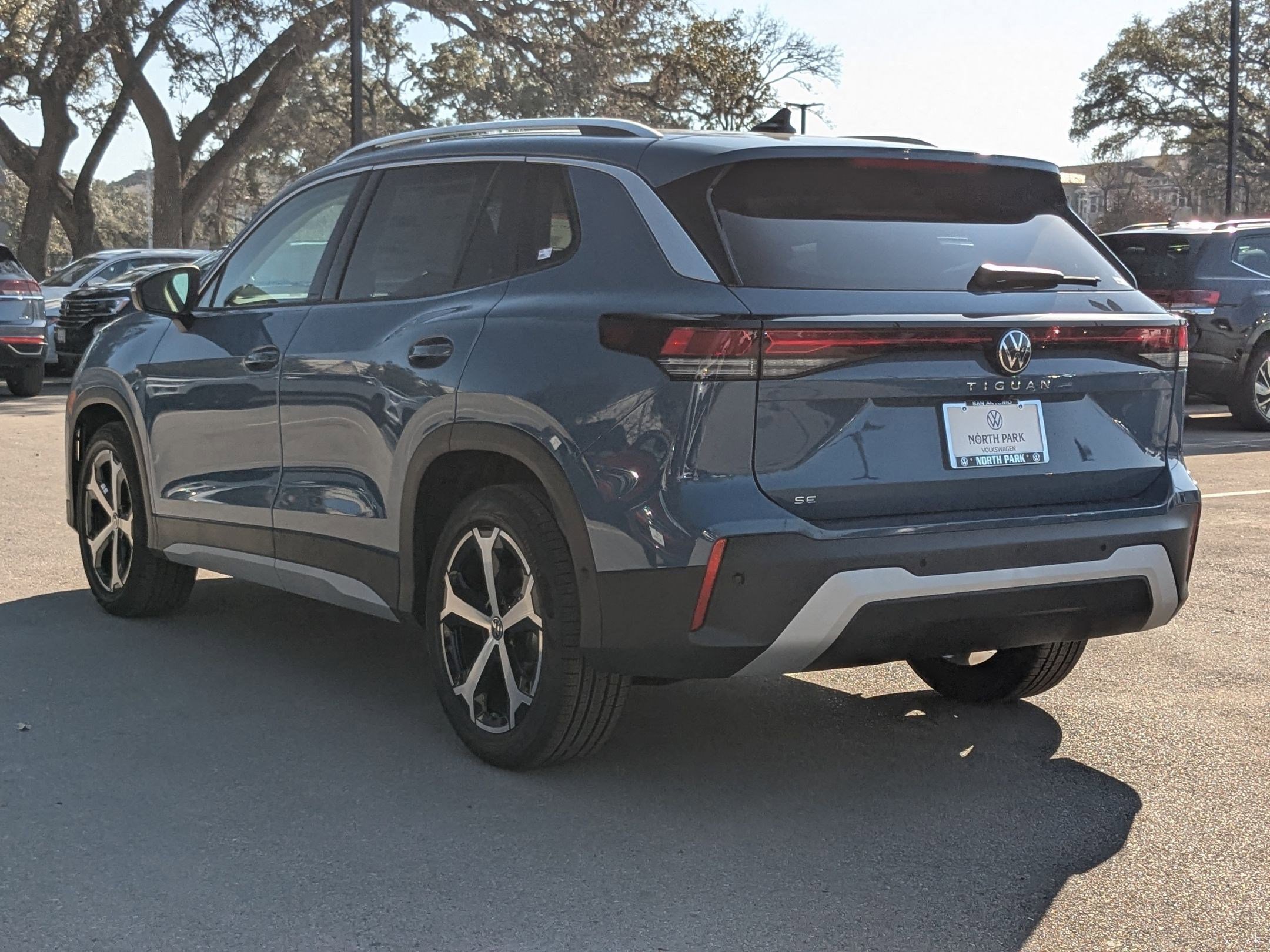 New 2026 Monterey Blue Pearl Volkswagen SE image 3