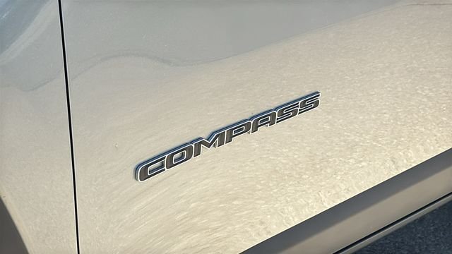 Certified Used 2022 Silver Jeep Limited image 6