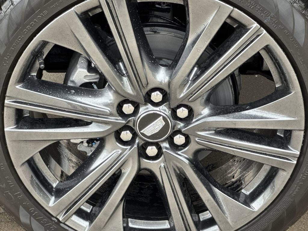 2026 Cadillac OPTIQ Premium Sport - Photo 10