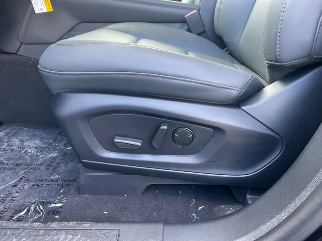 New 2026 Agate Black Metallic Ford Active image 34