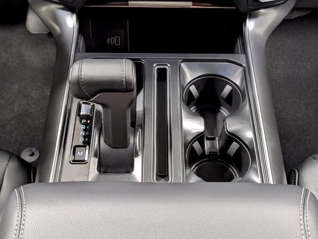 New 2026 Oxford White Ford Lariat® image 10