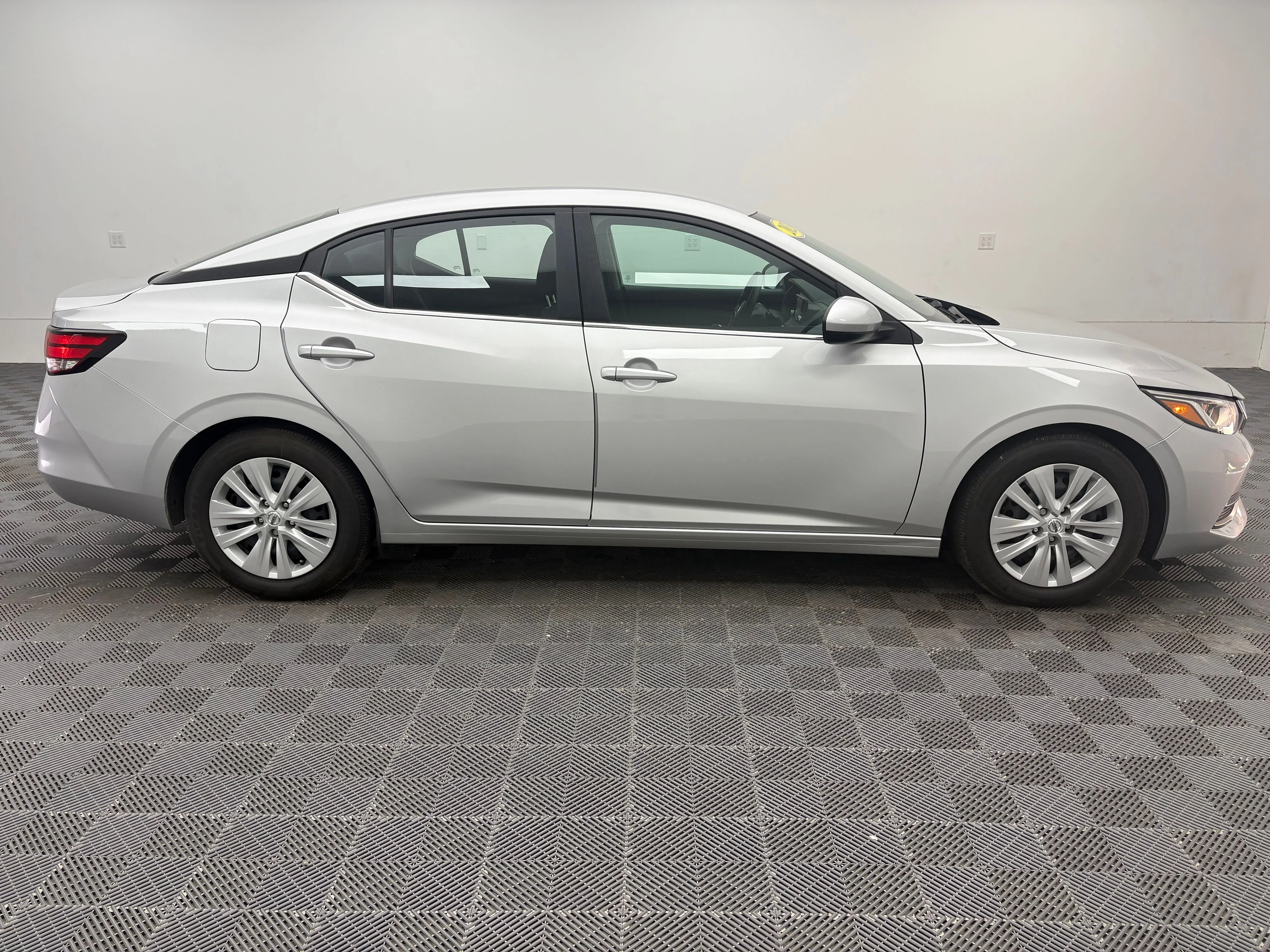 Used 2023 Brilliant Silver Metallic Nissan S image 5
