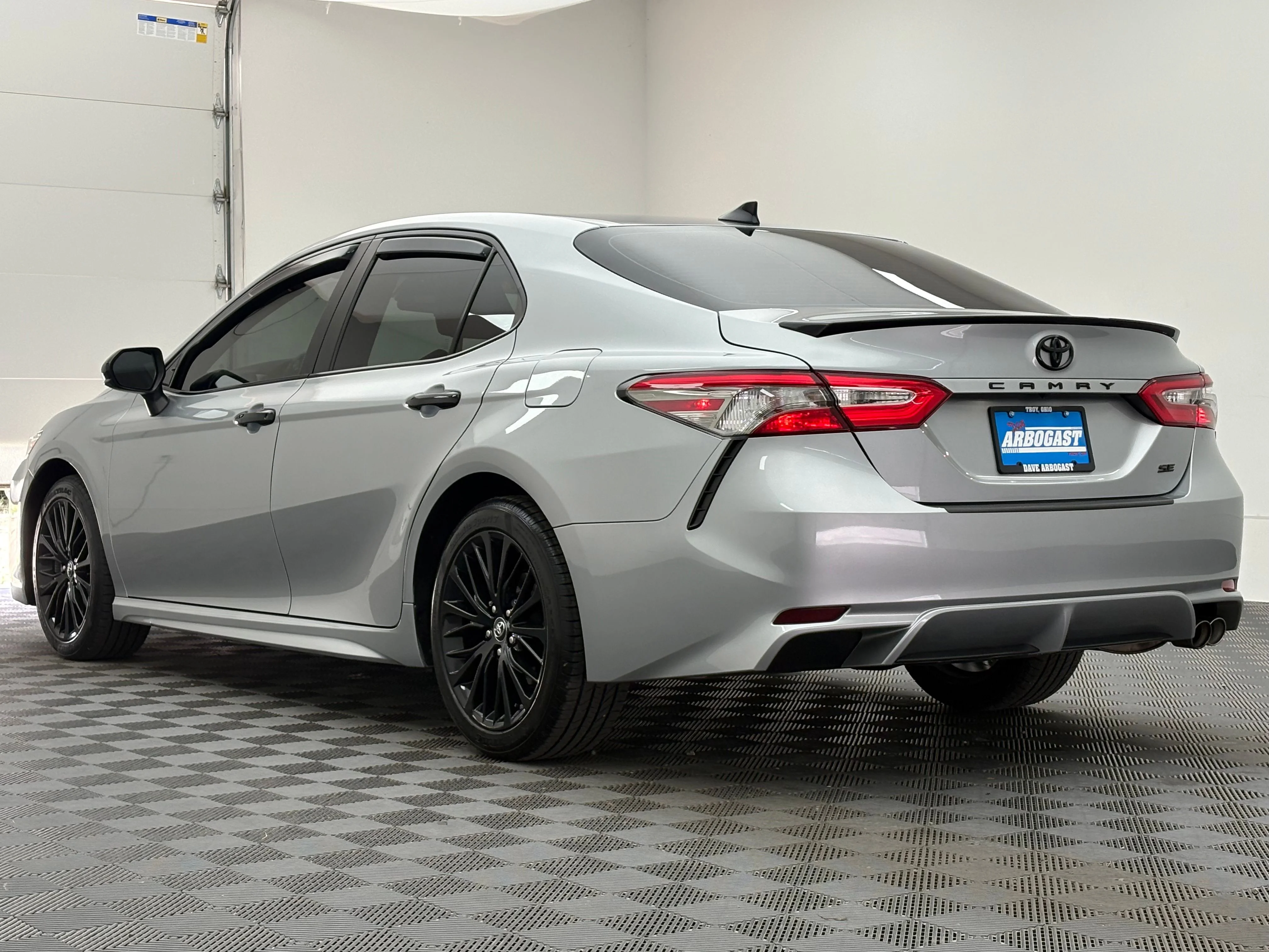 Used 2019 Celestial Silver Metallic Toyota SE image 9