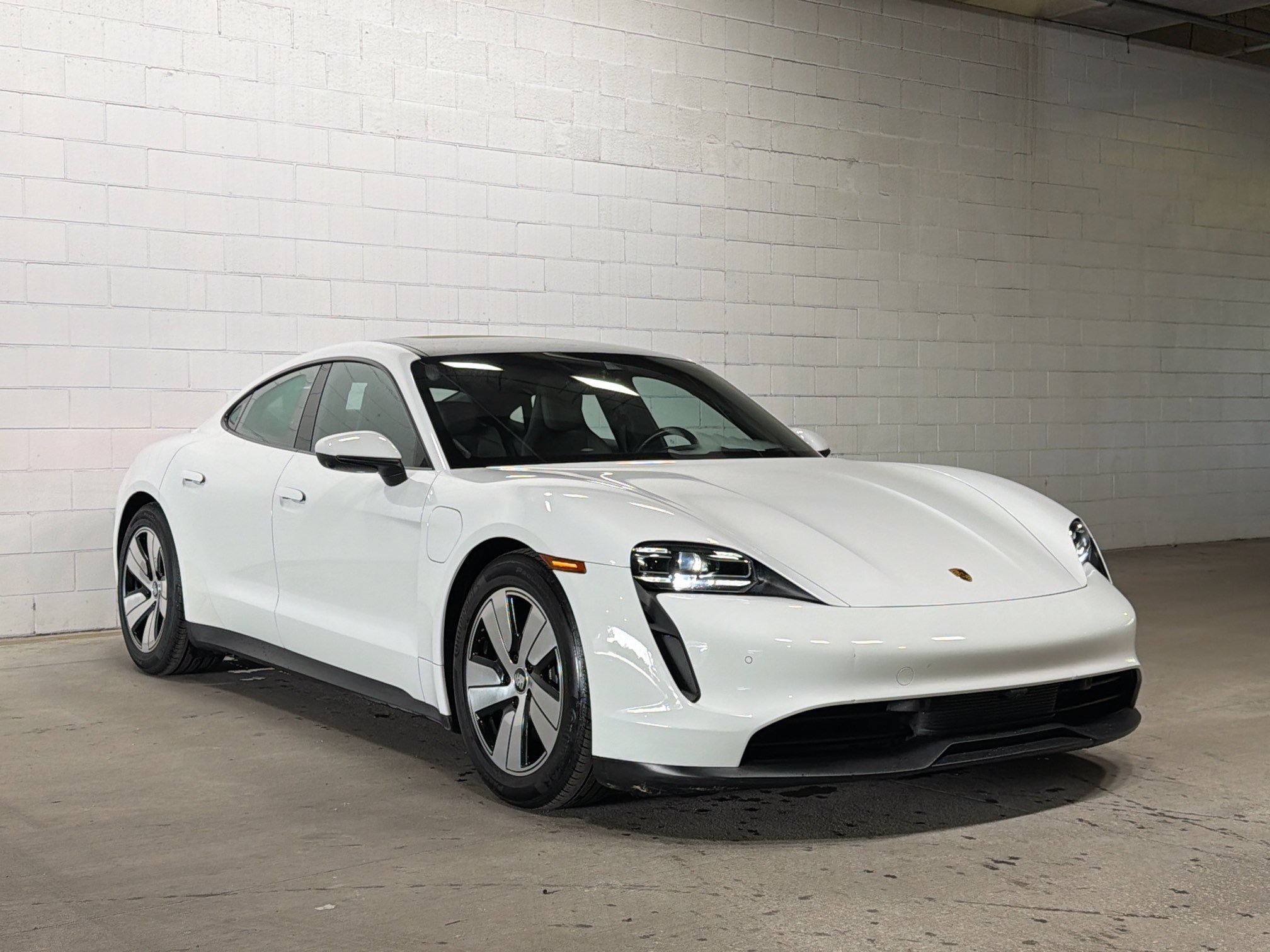 Certified Used 2023 White Porsche  image 6