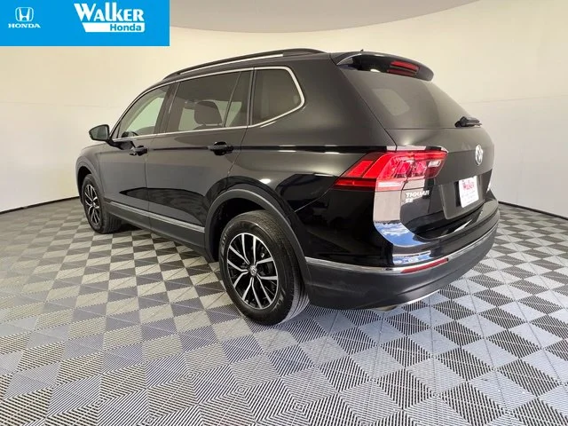 Used 2021 Deep Black Volkswagen 2.0T SE image 5
