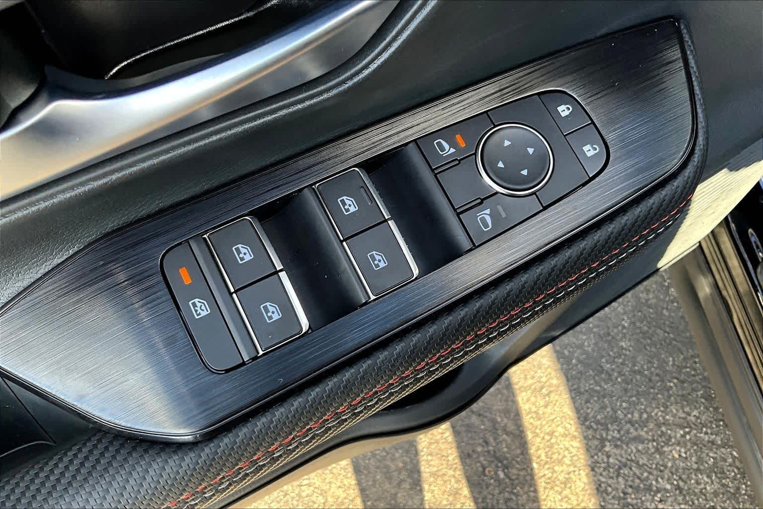 2026 Nissan KICKS SR - Photo 19