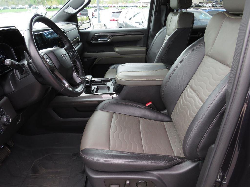 Used 2023 Ash Chevrolet ZR2 image 19