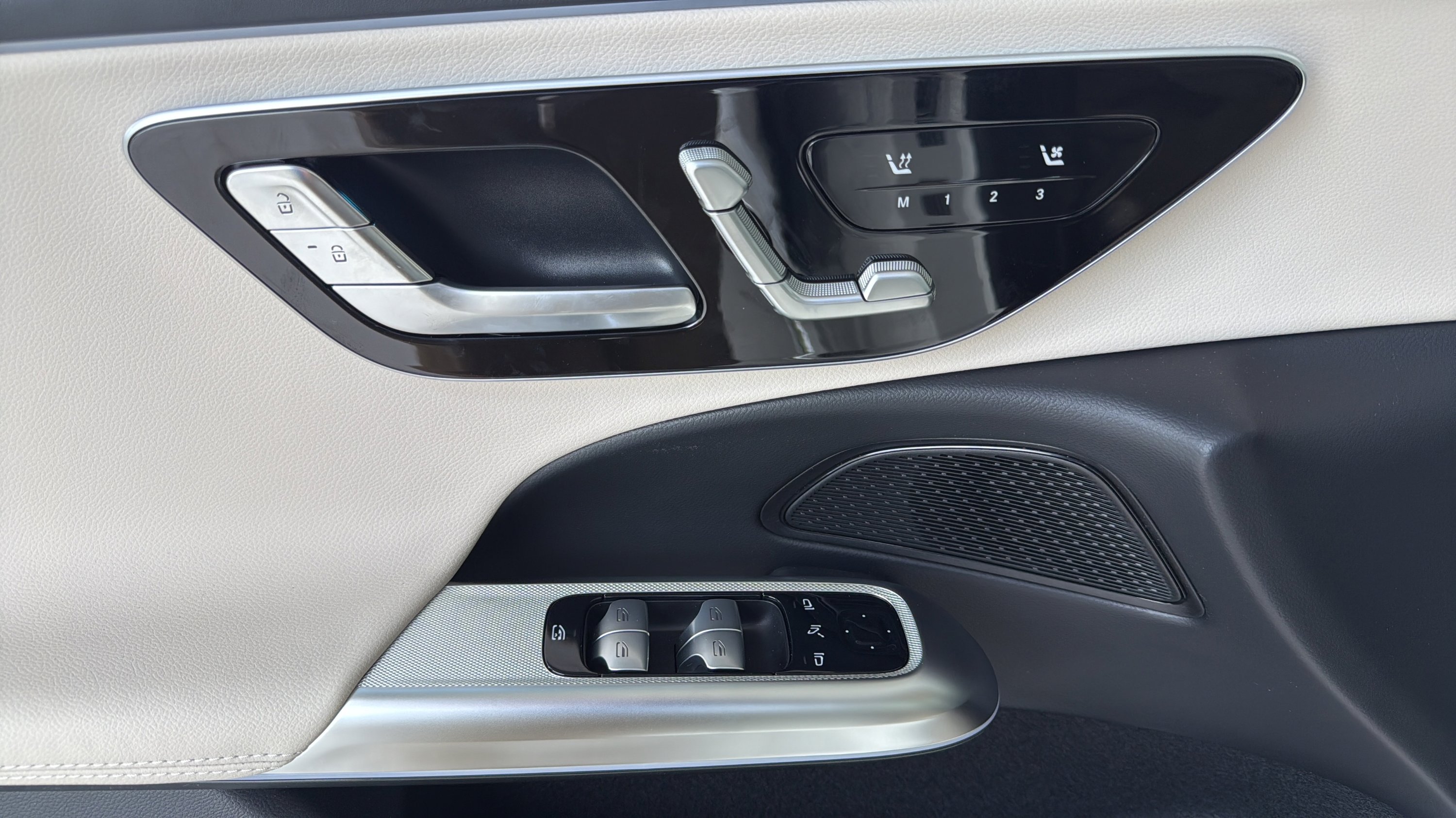 New 2026 Polar White Mercedes-Benz E 350 image 11