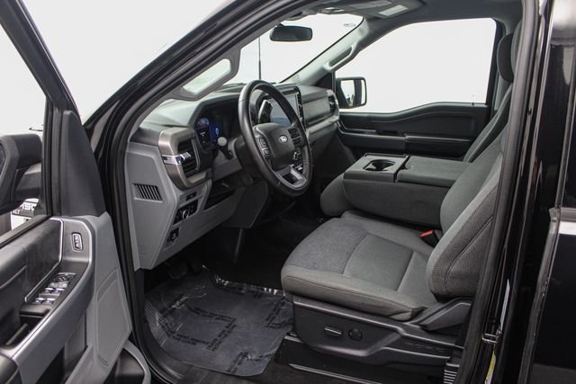 Used 2025 Black Ford XLT image 9