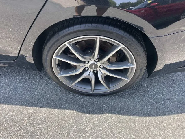 2023 GENESIS G70 Standard - Photo 15