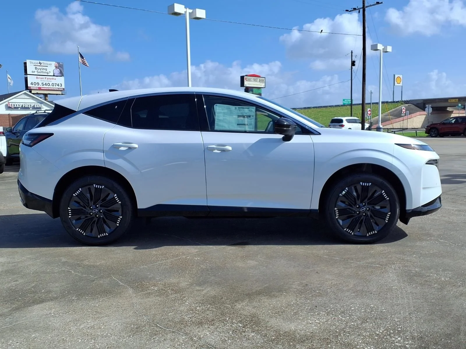 New 2026 White Nissan Platinum image 8