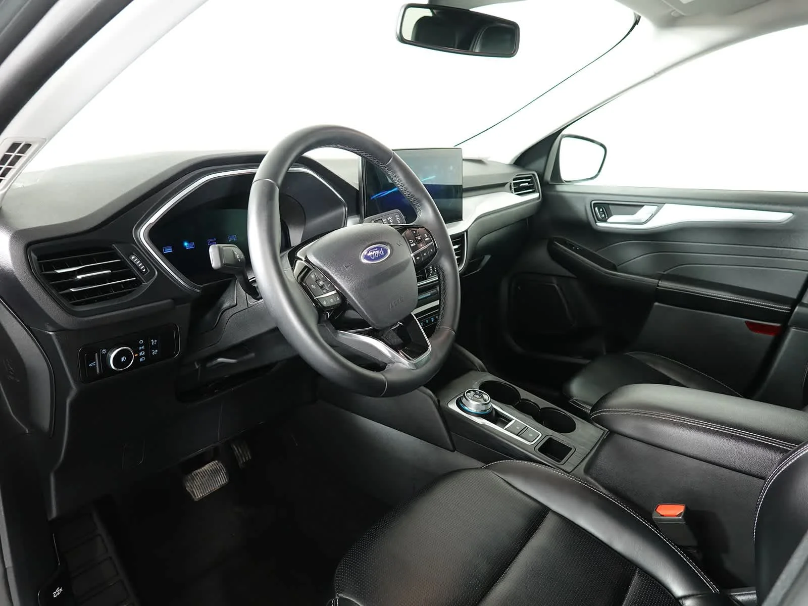 Used 2025 Carbonized Gray Ford Platinum image 10