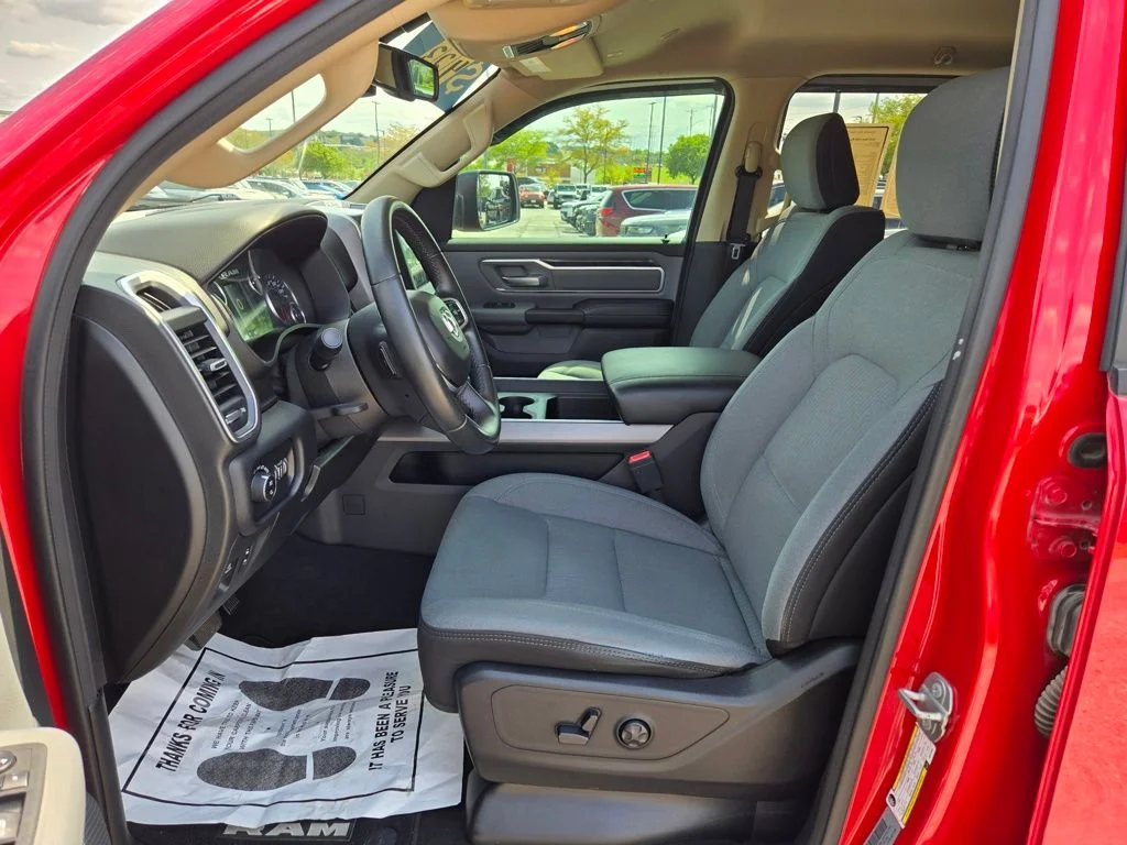 Used 2019 Red Ram Big Horn/Lone Star image 16