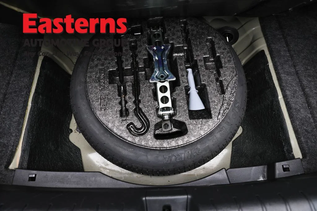 Used 2019 Silver Honda EX image 21