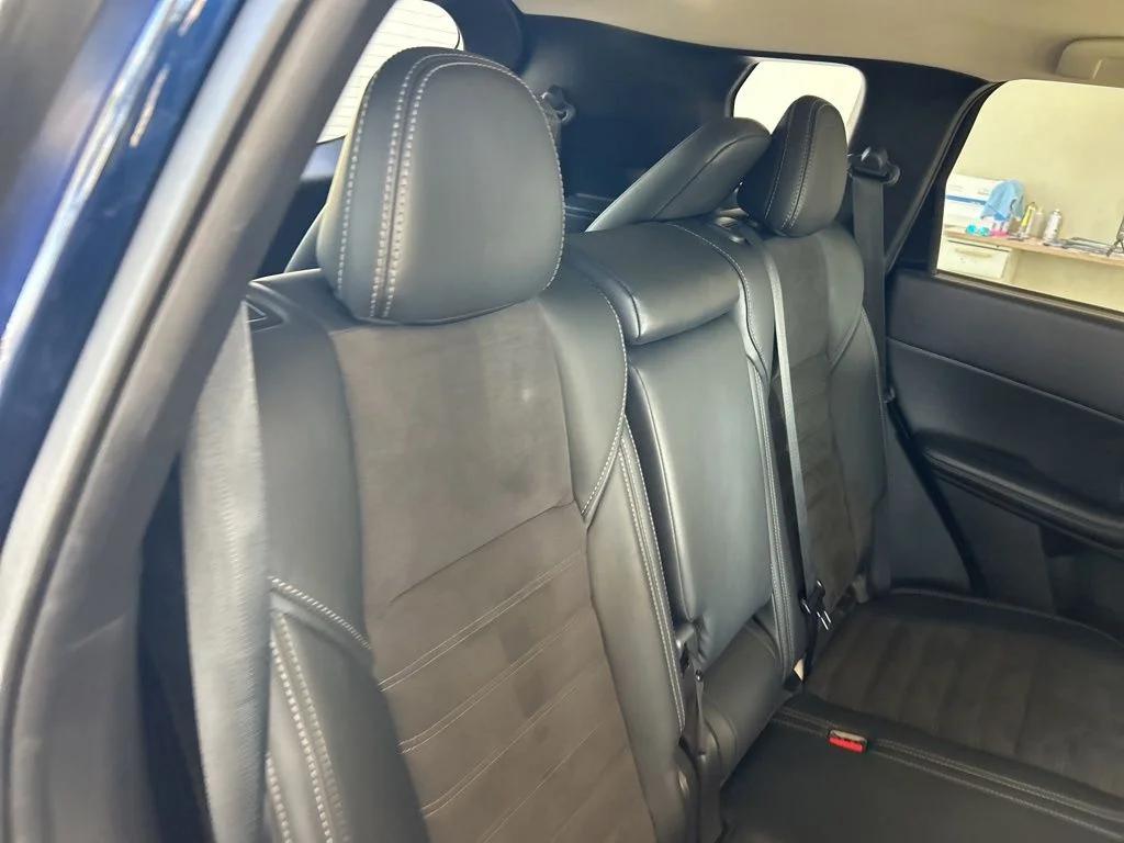 Used 2024 Blue Mitsubishi SE Black Edition image 28