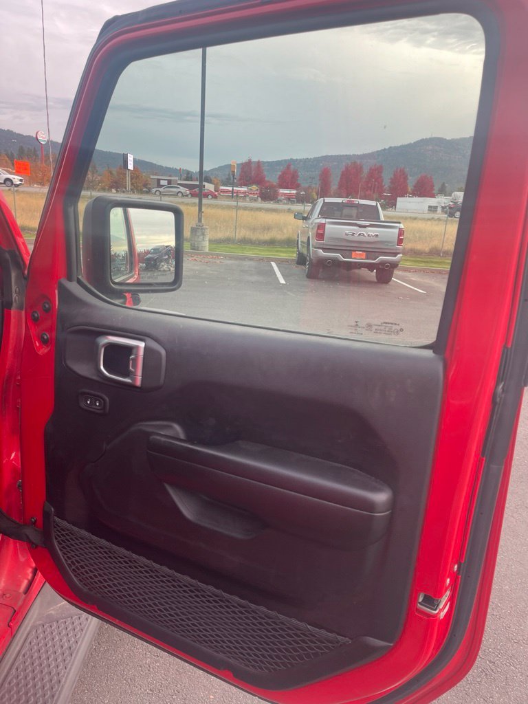 Used 2020 Red Jeep Sport image 20