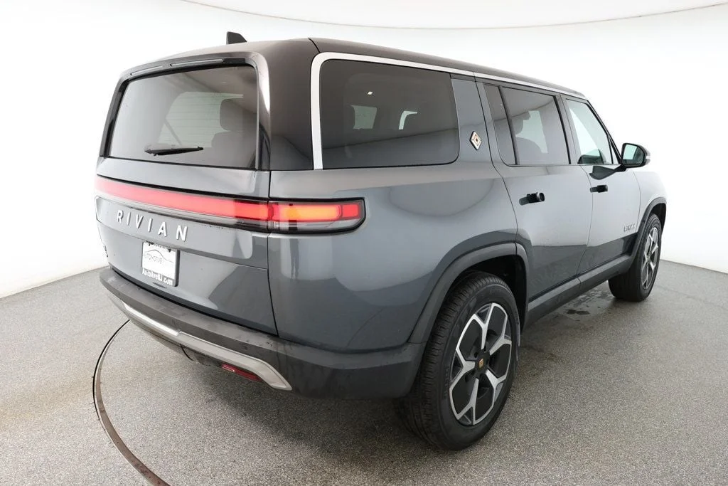 Used 2024 El Cap Granite Rivian Adventure Dual Motor Standard Pack w/ Ocean Coast Interior image 4