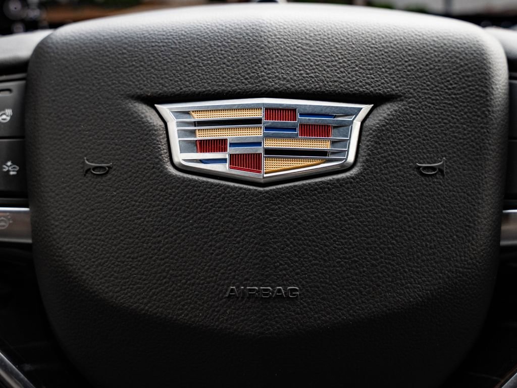 Used 2023 Crystal White Tricoat Cadillac Sport image 34
