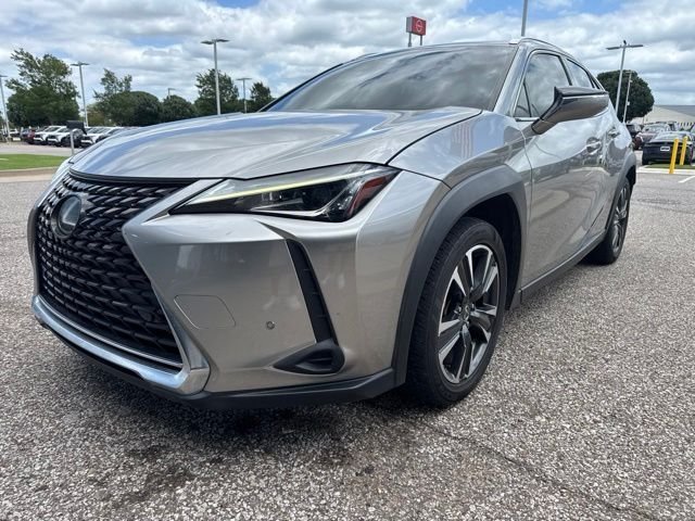 Used 2019 Silver Lexus 200 Base image 3