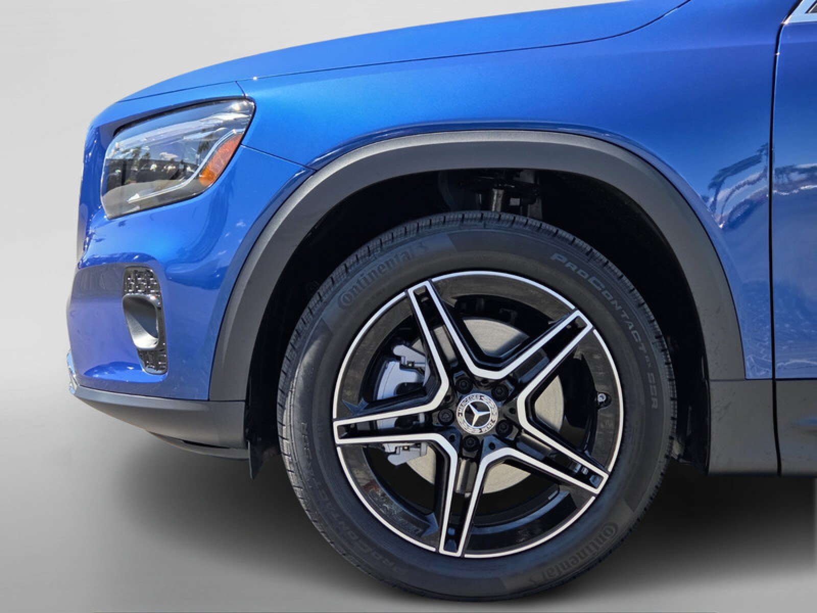 New 2026 Starling Blue Metallic Mercedes-Benz GLB 250 SUV image 10
