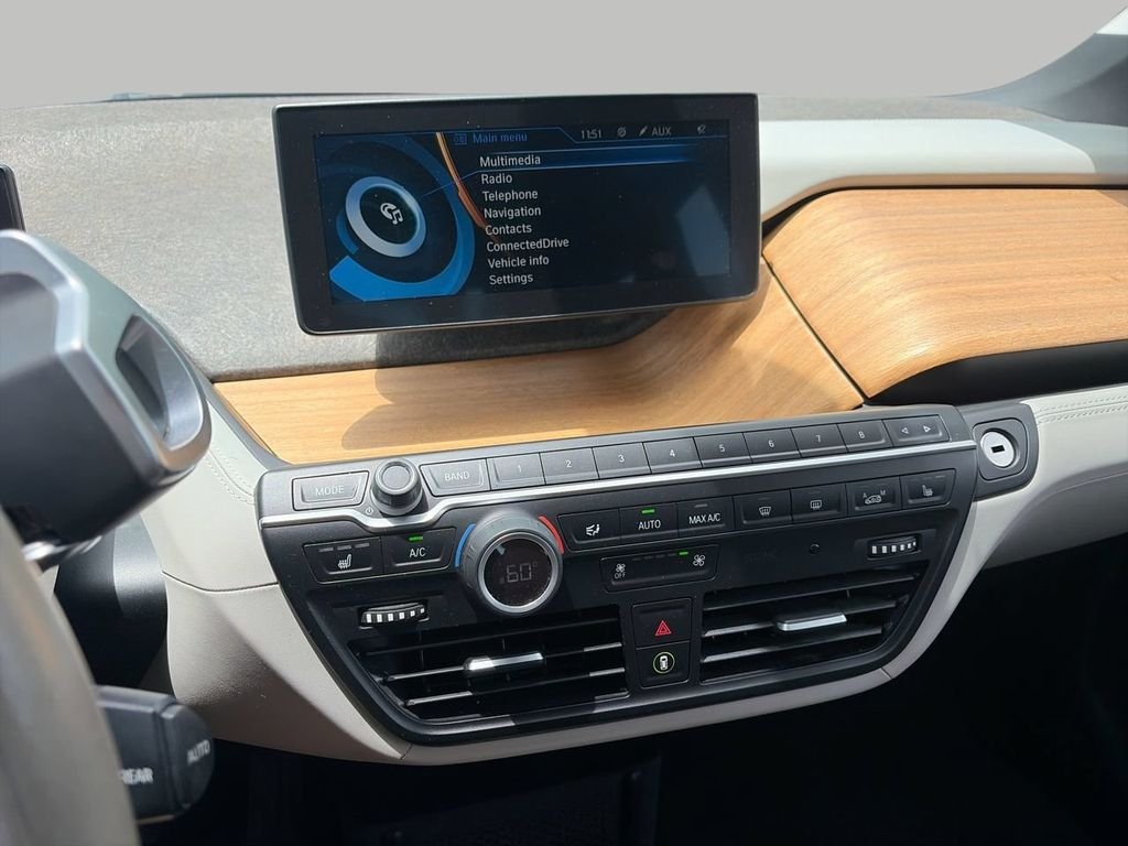Used 2014 Silver BMW with Range Extender image 17