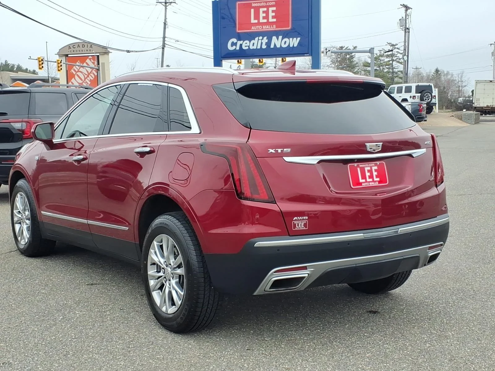 Used 2020 Red Cadillac Premium Luxury image 7