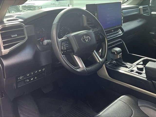 Used 2023  Toyota SR5 image 14