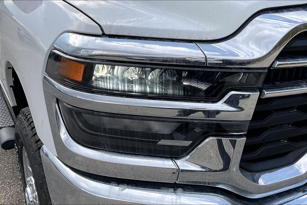 New 2026 Ram 2500 Tradesman 4D Crew Cab