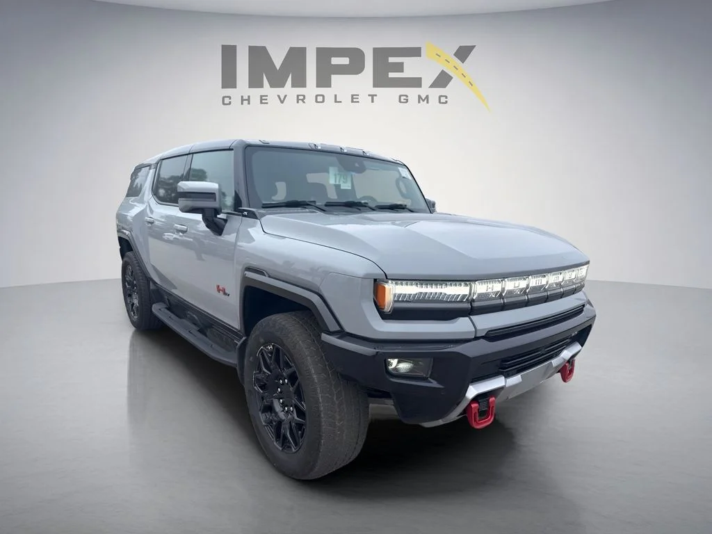 Used 2025 Gray GMC 2X image 7