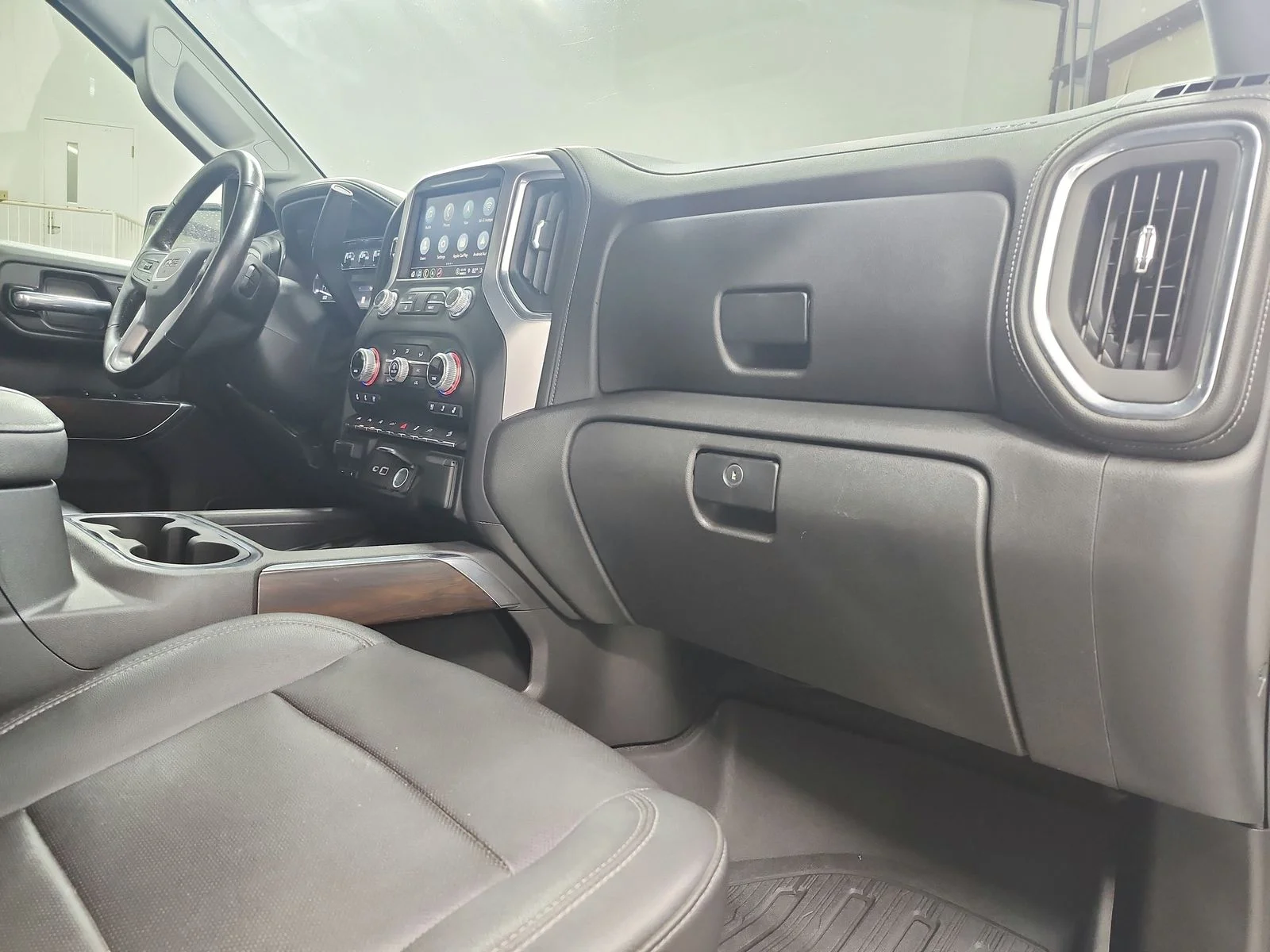Used 2021 Quicksilver Metallic GMC SLT image 46