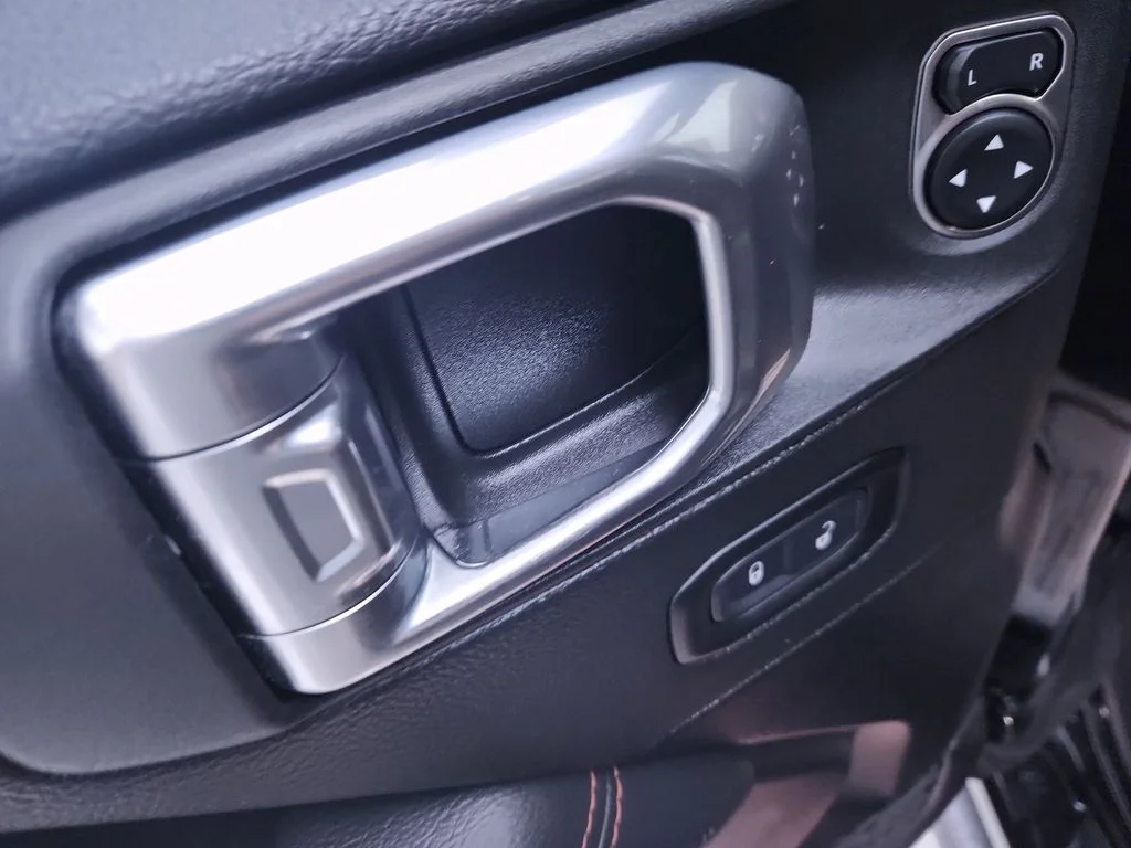 Used 2022 Black Jeep Rubicon image 13