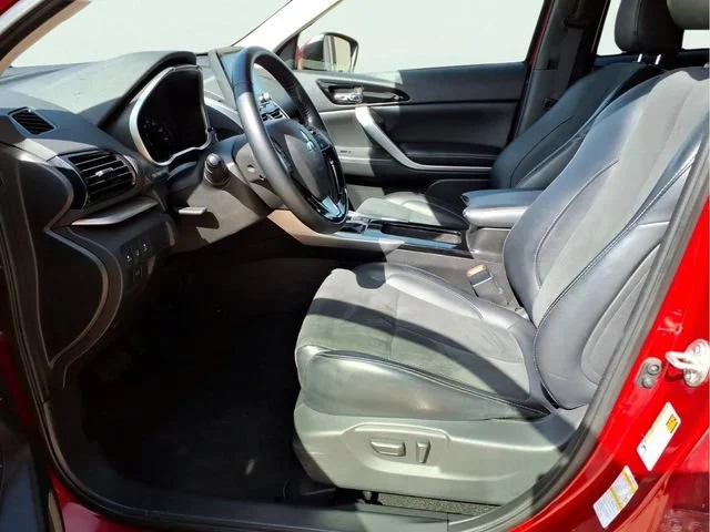 Used 2024  Mitsubishi SE image 16