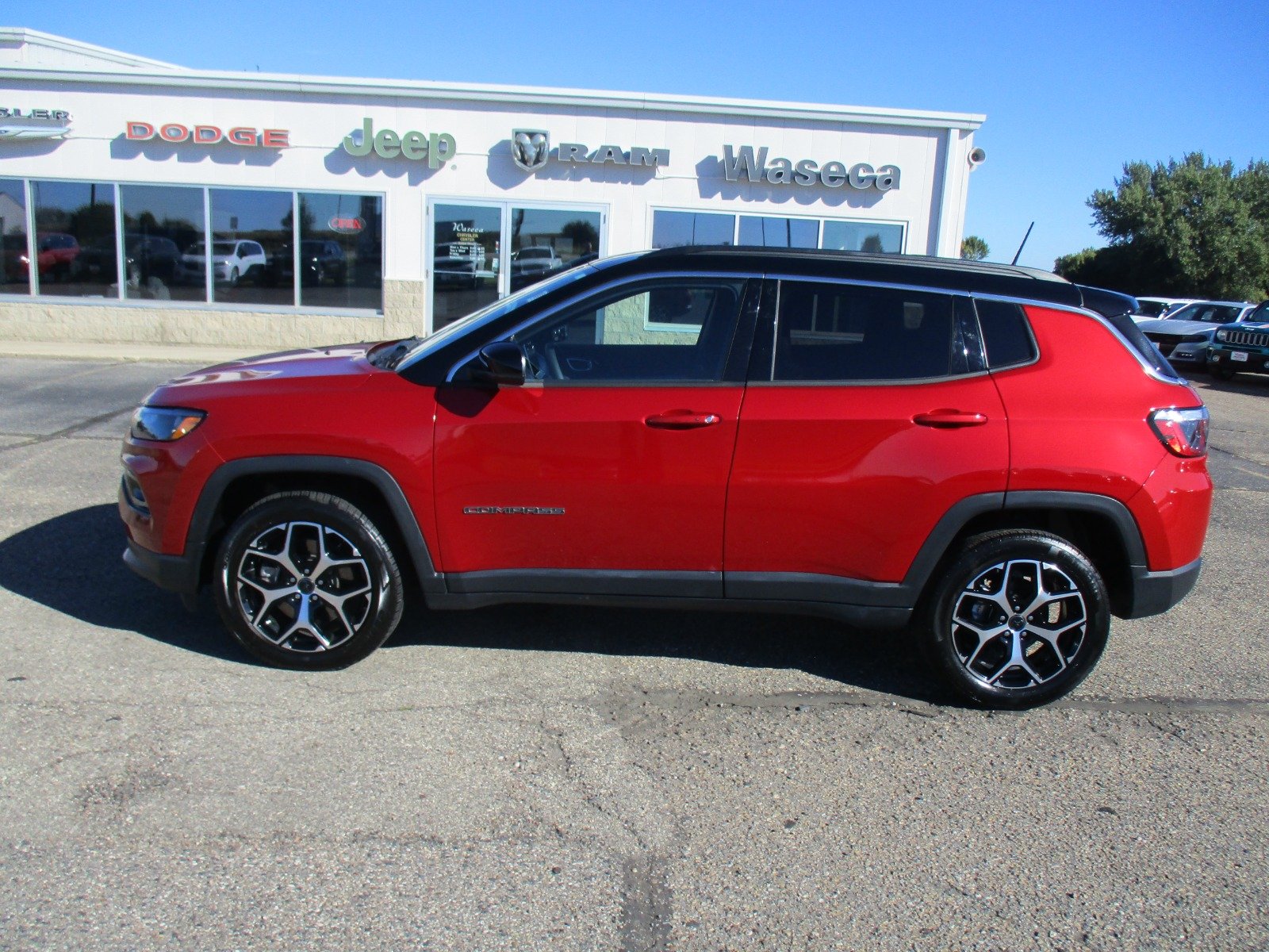 Used 2025 Jeep Compass Limited with VIN 3C4NJDCN0ST614635 for sale in Waseca, Minnesota