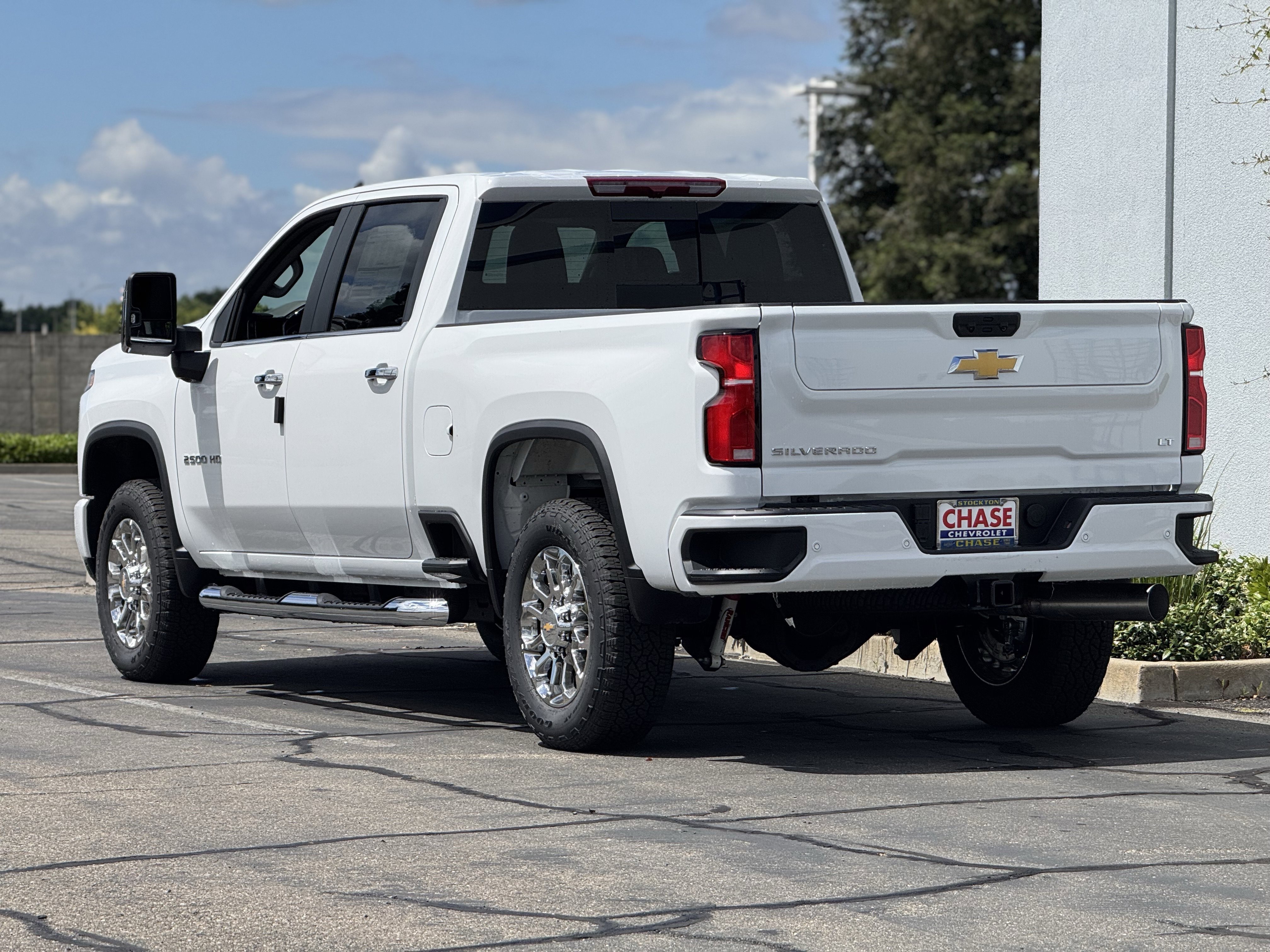 New 2026 Summit White Chevrolet LT image 5