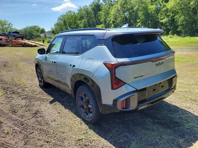 New 2027 Iceberg Green Kia X-Line S image 3