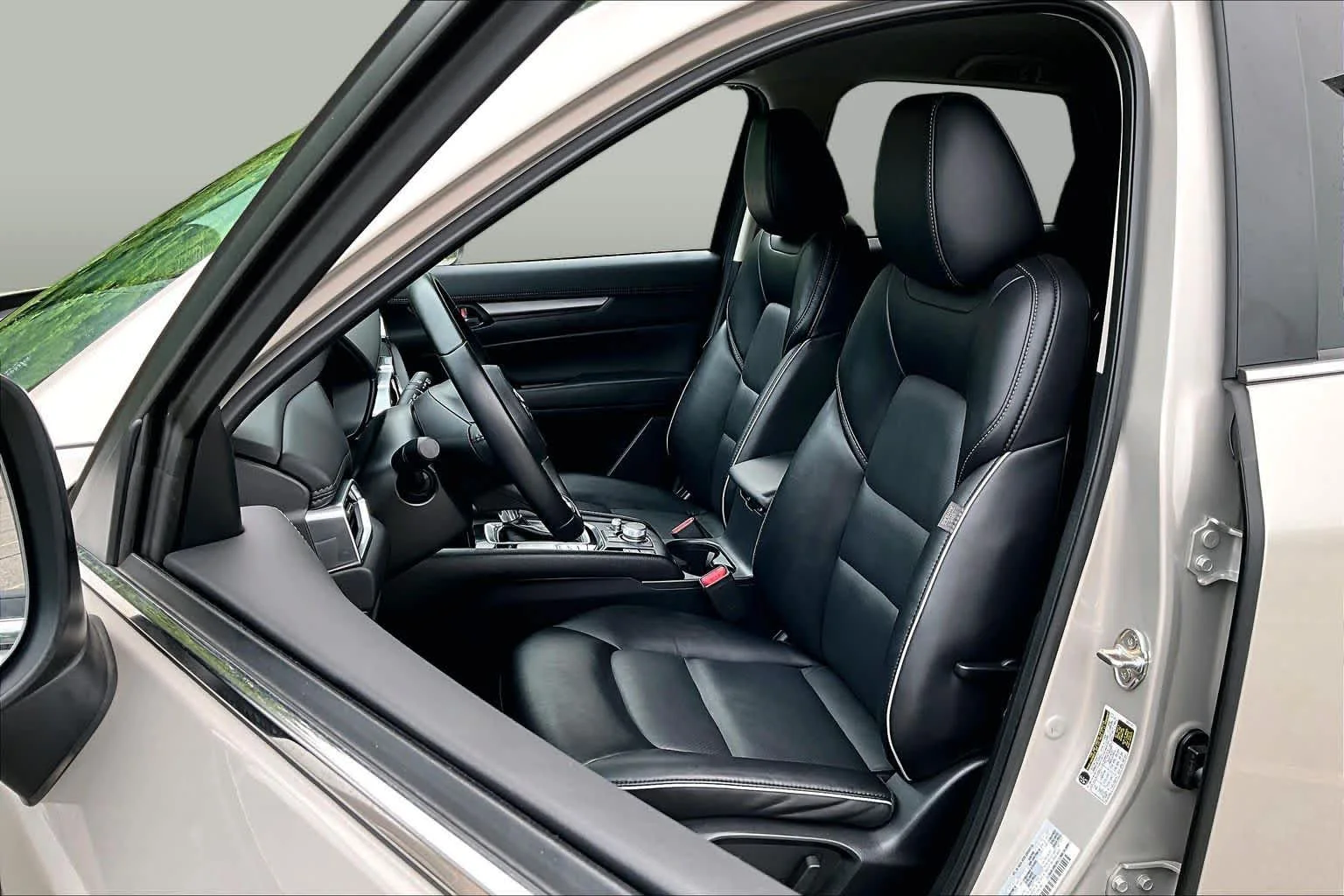 Used 2025 Platinum Quartz Metallic Mazda 2.5 S Select Package image 9