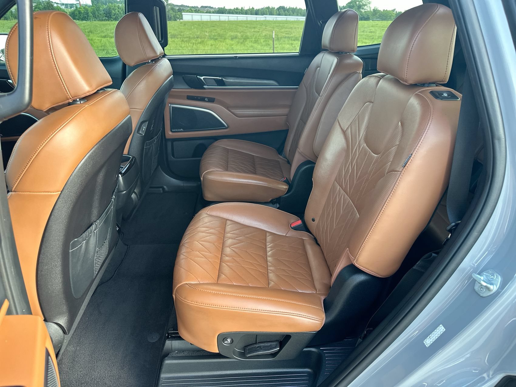 Used 2024 Wolf Gray Kia SX Prestige X-Pro image 23